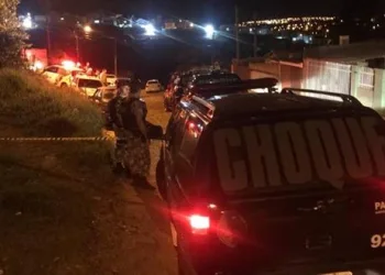 Homem comemora vitória de Bolsonaro com tiros de pistola e mata criança