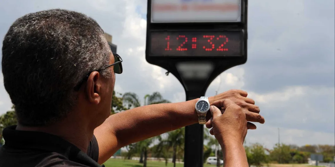 Governo decide manter início do horário de verão em 4 de novembro