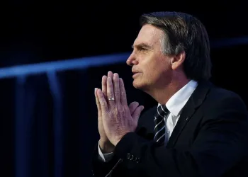 Bolsonaro pode ser investigado por crime eleitoral após visita ao Bope
