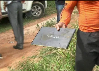 Bombeiros retiram de lago computador de operador financeiro do esquema de Cabral