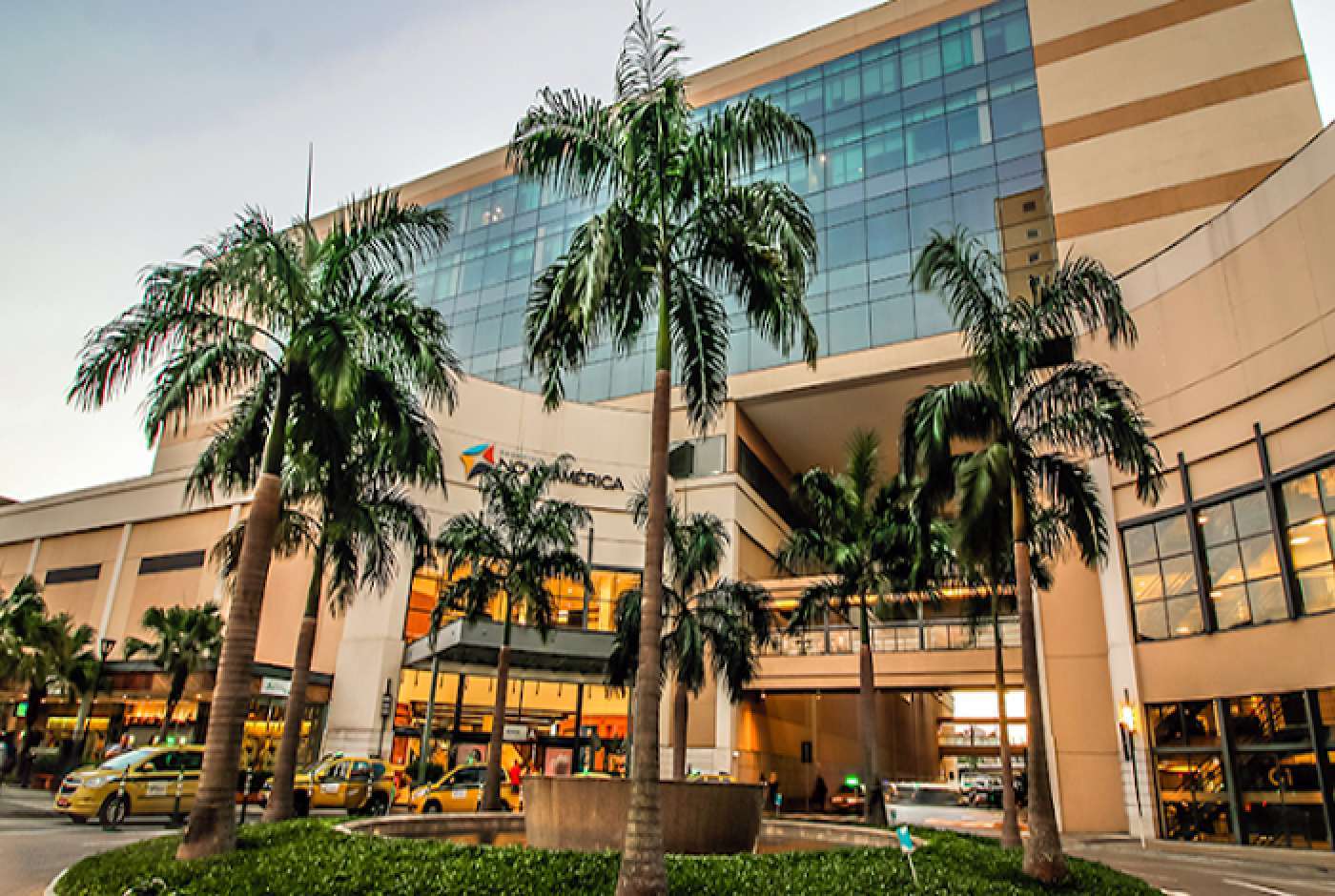 Traficante é preso dentro do Shopping no RJ!!