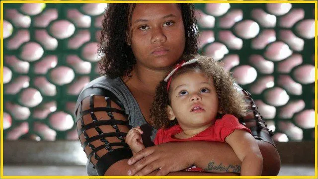 Paralisação do teste do pezinho, com 106 mil amostras retidas, deixou danos irreversíveis a crianças no Rio