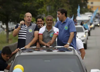 Romário agradece apoio de Garotinho, mas nega acordo político
