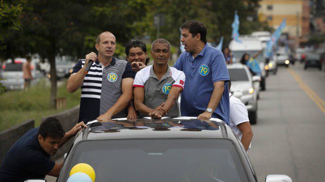 Romário agradece apoio de Garotinho, mas nega acordo político