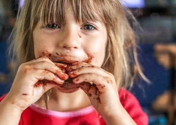 Estudo comprova que o segundo filho é o mais arteiro de todos