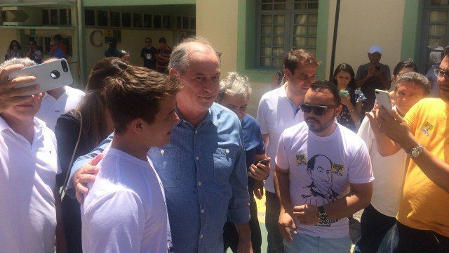 CIRO GOMES: NÃO FAÇO MAIS CAMPANHA PARA O PT