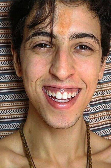 FILHO TRANS DE WILSON  WITZEL É CHEF DE COZINHA, TEM BOM RELACIONAMENTO COM O PAI, MAS EVITA ENTREVISTA