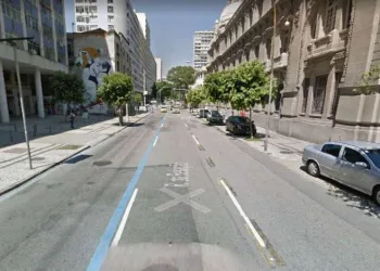 Polícia prende homem e encontra dois corpos em prédio no RJ