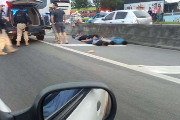 Motorista de ônibus é morto baleado no RJ!!