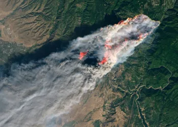 Incêndios na Califórnia deixam 23 mortos
