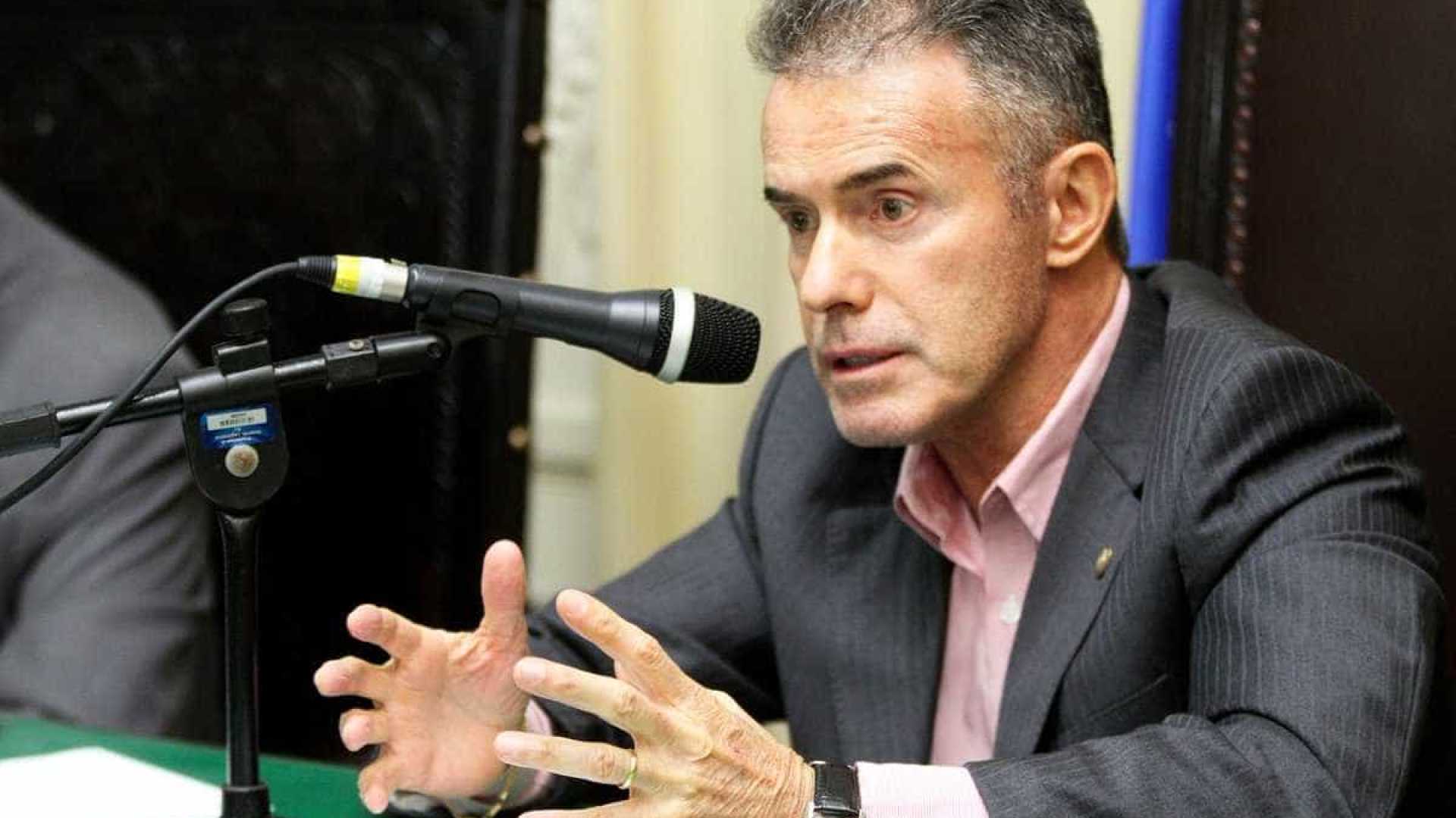 Chiquinho da Mangueira pôs a mãe para pegar dinheiro do esquema Cabral