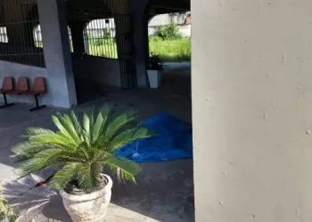 Criminoso morre dentro de Ciep  após confronto com a polícia no RJ!!