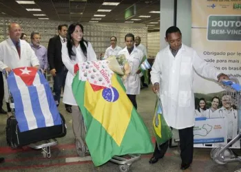 Médicos cubanos começam a deixar o País em 10 dias