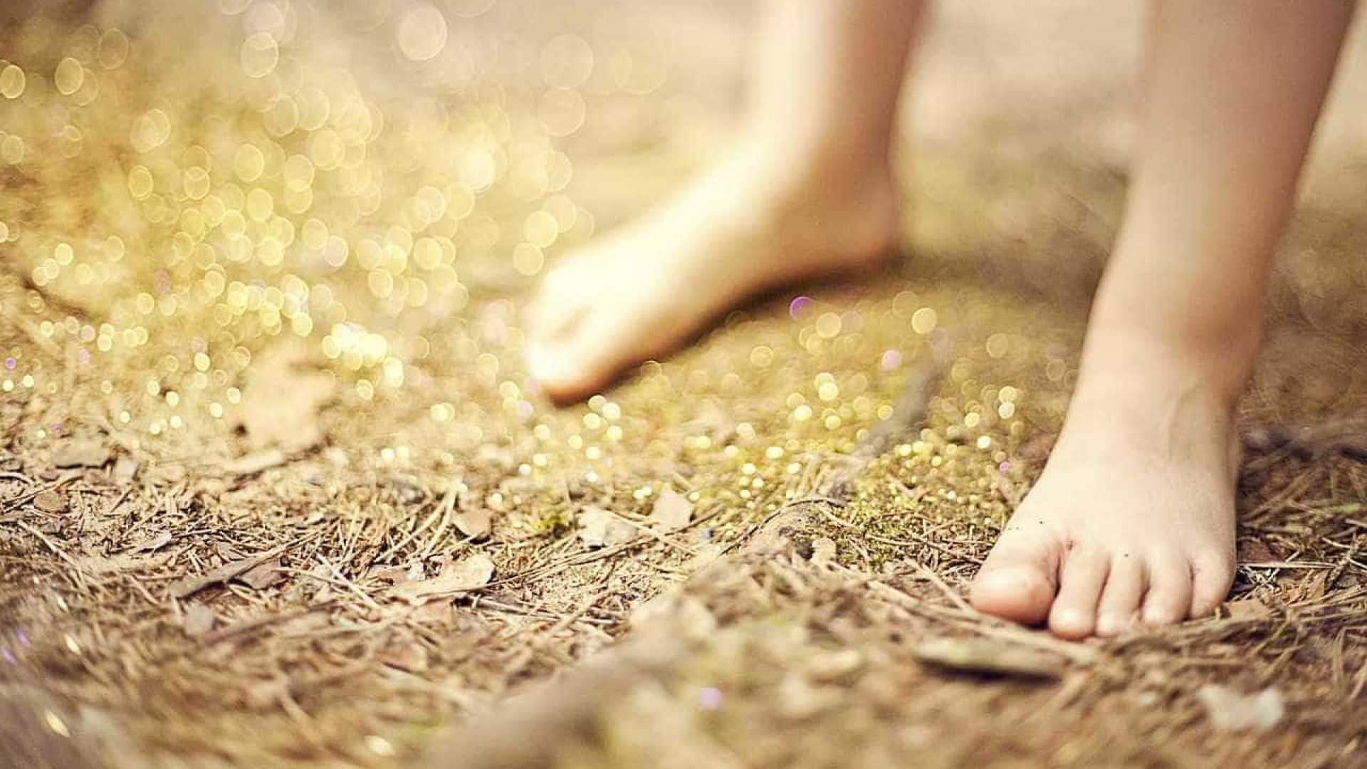 Menina de 4 anos vê morte da mãe e diz à PM: ‘está morrida lá dentro’