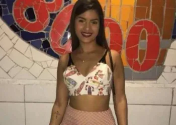 Jovem morre após ser baleada em baile funk no RJ