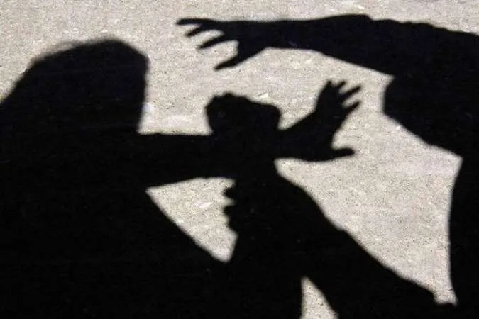 Preso homem que tentou matar namorada com 40 facadas após fim de namoro
