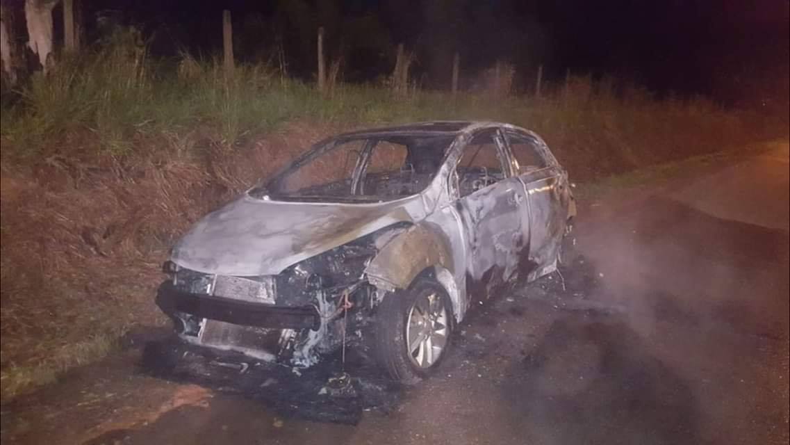 Motorista de Uber é torturado e tem seu dedo arrancado no RJ!!