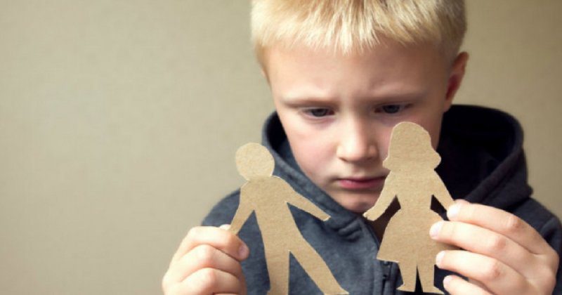 Falar Mal De Um Dos Pais Para O Filho É “Crime De Alienação Parental”