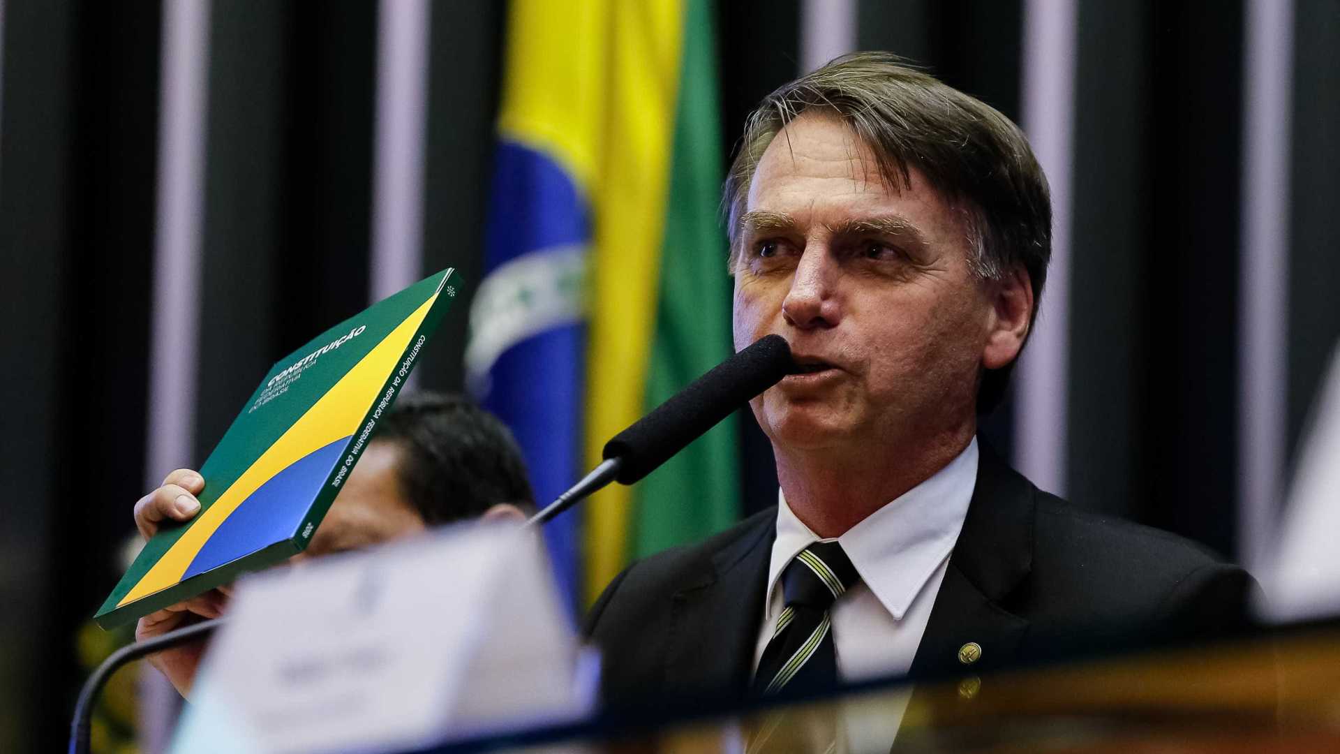 Bolsonaro estuda fim do Ministério do Trabalho