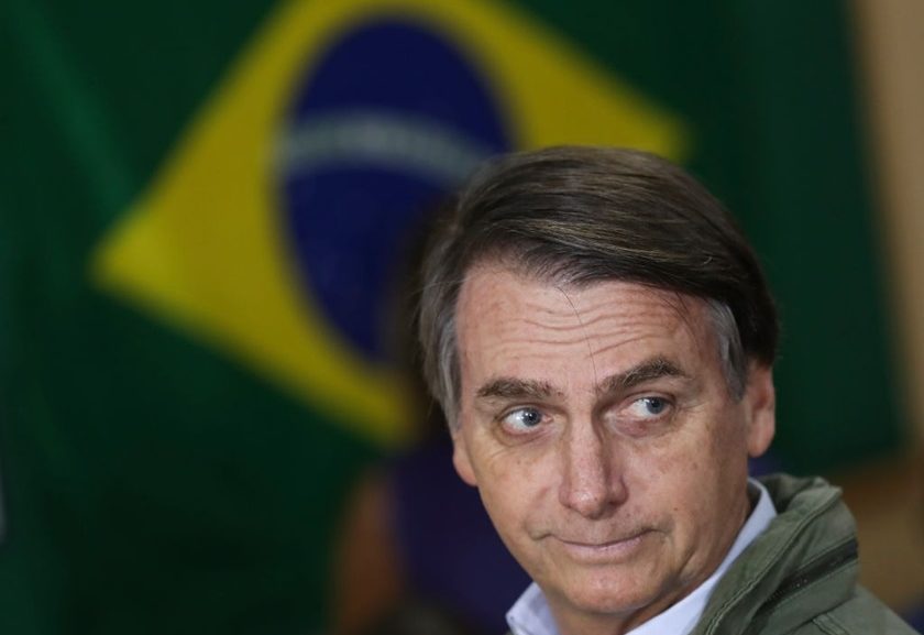 EUA elogiam postura de Bolsonaro na questão do Mais Médicos