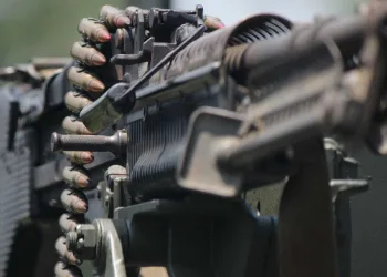 Polícia Civil do Rio prende milicianos e apreende armas de guerra na Zona Oeste