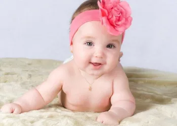 PAIS QUE TÊM FILHA MENINA GASTAM 30% MAIS DINHEIRO DO QUE SE TIVESSEM MENINO