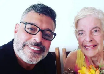 MÃE DE ALEXANDRE FROTA MORRE NO RIO APÓS DOIS MESES EM COMA