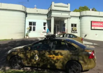 Homens invadem hospital e matam paciente com mais de 20 tiros. Vídeo