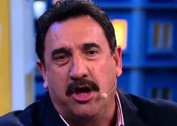 Ratinho detona jornalistas da GloboNews: “Bando de canalhas”