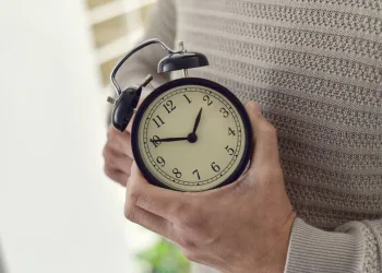 É hoje: adiante seu relógio, horário de verão começa meia-noite