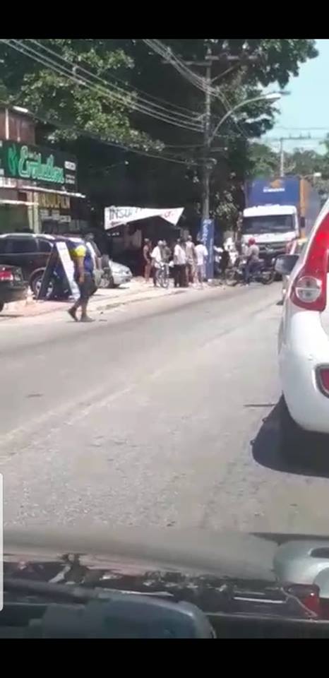 UMA SENHORA MORRE ATROPELADA NESSE INSTANTE EM CAMPO GRANDE!!