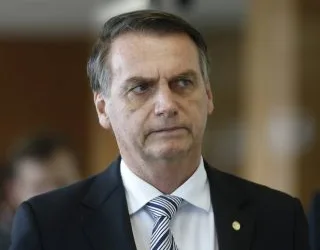 Bolsonaro vira assistente de acusação no caso da facada