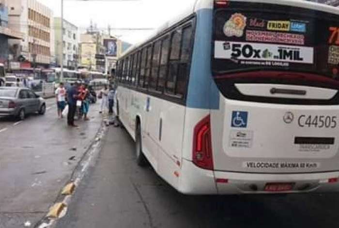 Morre idosa atropelada por ônibus no RJ!!