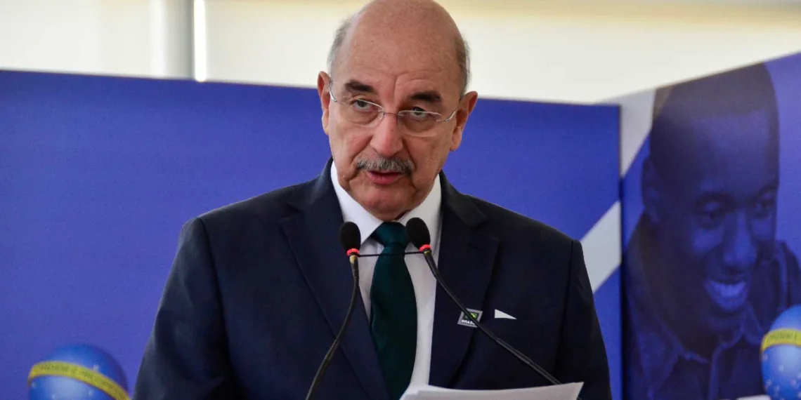 Futuro ministro de Bolsonaro quer limitar venda de bebidas alcoólicas