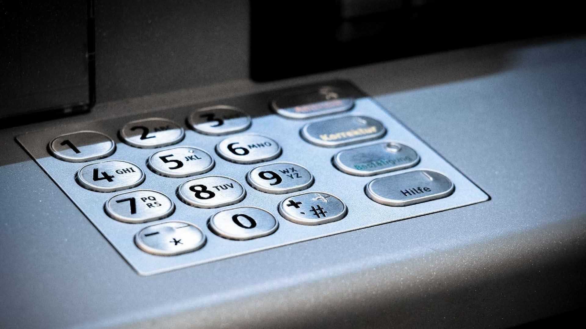 Agências bancárias não abrem no dia 31