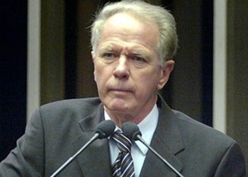 URGENTE!! EX GOVERNADOR É ASSASSINADO NO MEIO DA RUA