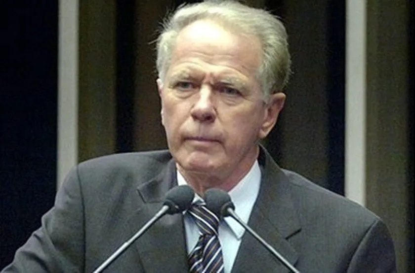 URGENTE!! EX GOVERNADOR É ASSASSINADO NO MEIO DA RUA