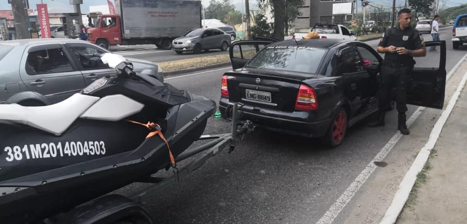 POLICIAIS DE CAMPO GRANDE RECUPERAM JET SKI ROUBADO!! PRA COMA DELES!!!
