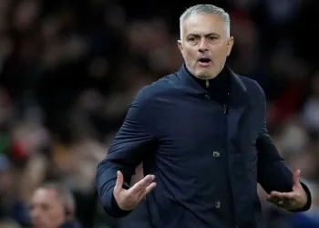 Mourinho é demitido pelo Manchester United