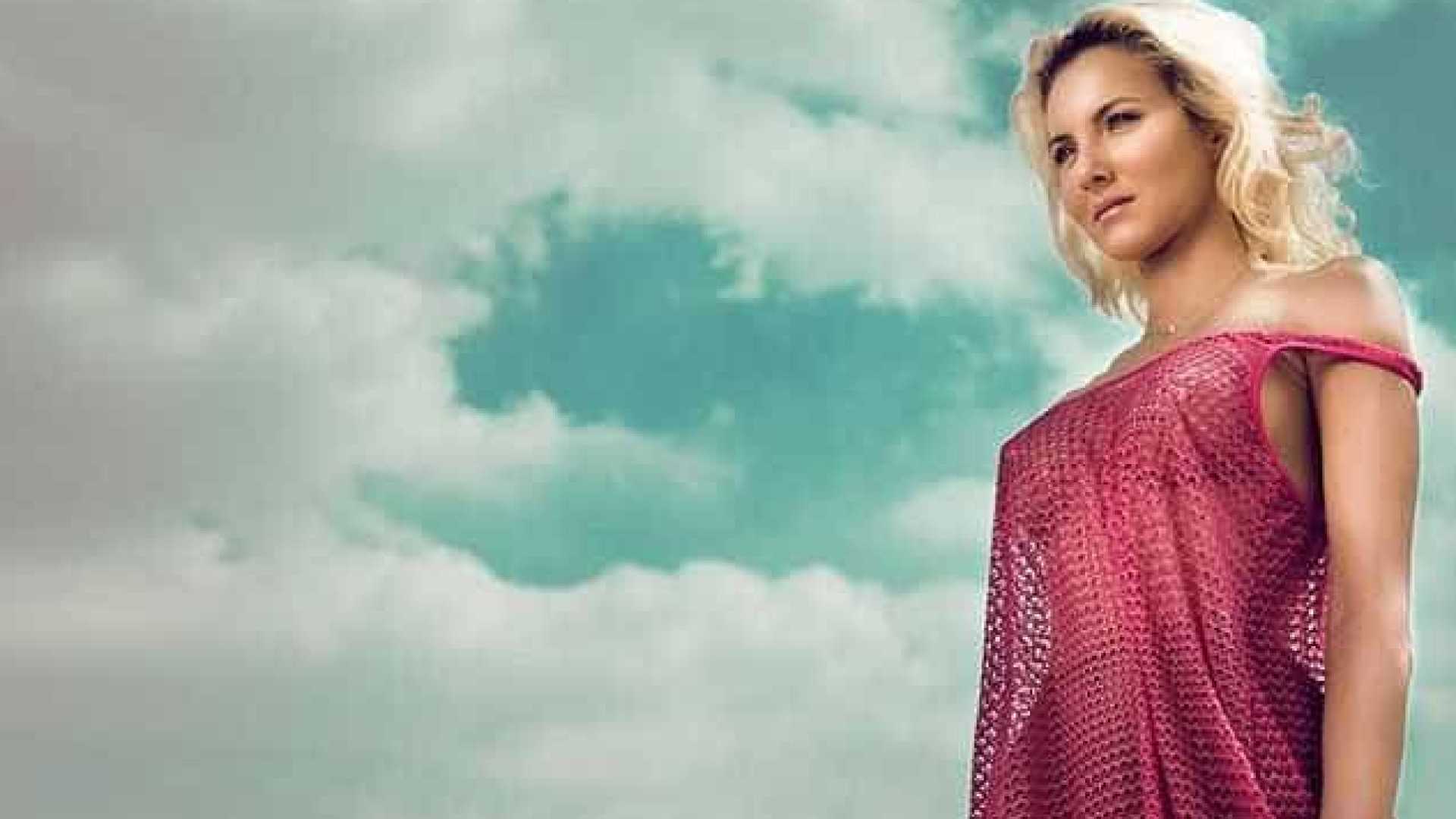 Estrela pop morre aos 34 anos após carro cair em rio