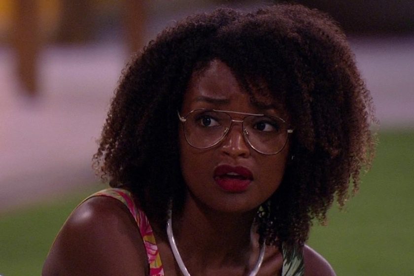 Mãe de ex-BBB Nayara morre após esperar 12 horas por leito em hospital