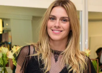 Carolina Dieckmann é acusada de gordofobia após comentário polêmico