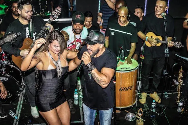 “Fiquei decepcionada”, dispara ex-Miss Bumbum sobre encontro com Belo