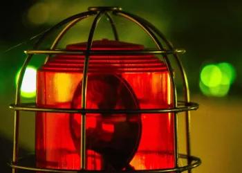 Pistas escorregadias provocam acidentes com mortes no Rio