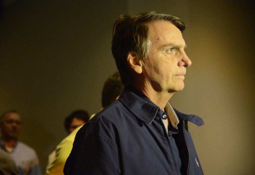 Para melhorar educação, Bolsonaro diz que vai combater “lixo marxista”