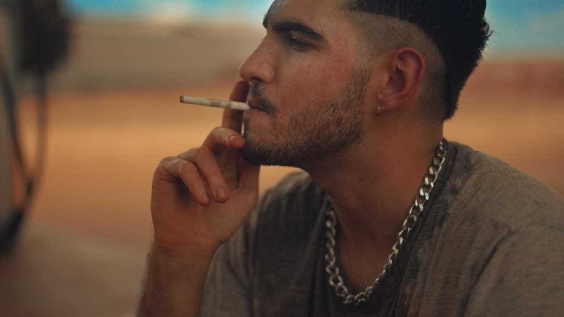 Cantor confirma homossexualidade em entrevista