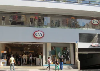 C&A abre mil vagas para travestis e transexuais em todo o Brasil