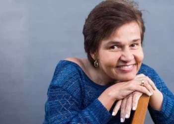 atriz acusa seguranças de shopping de agressão