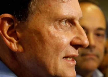 Procuradoria pede cassação de Crivella por uso da máquina pública