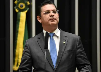 Deputado quer exames toxicológicos para alunos de universidades